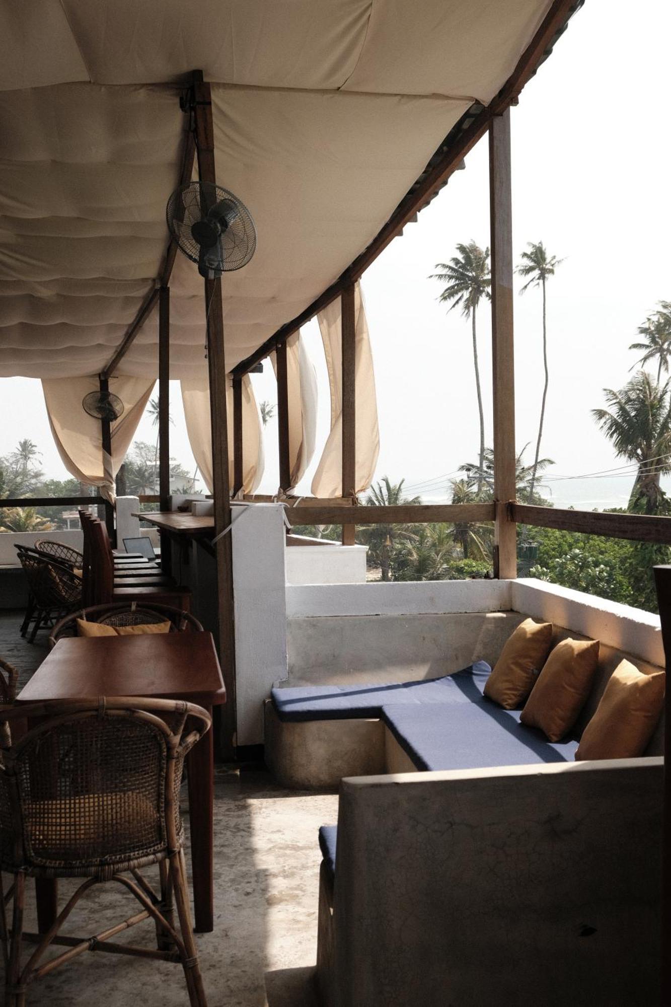 אהנגאמה Ruma Surf Hotel מראה חיצוני תמונה