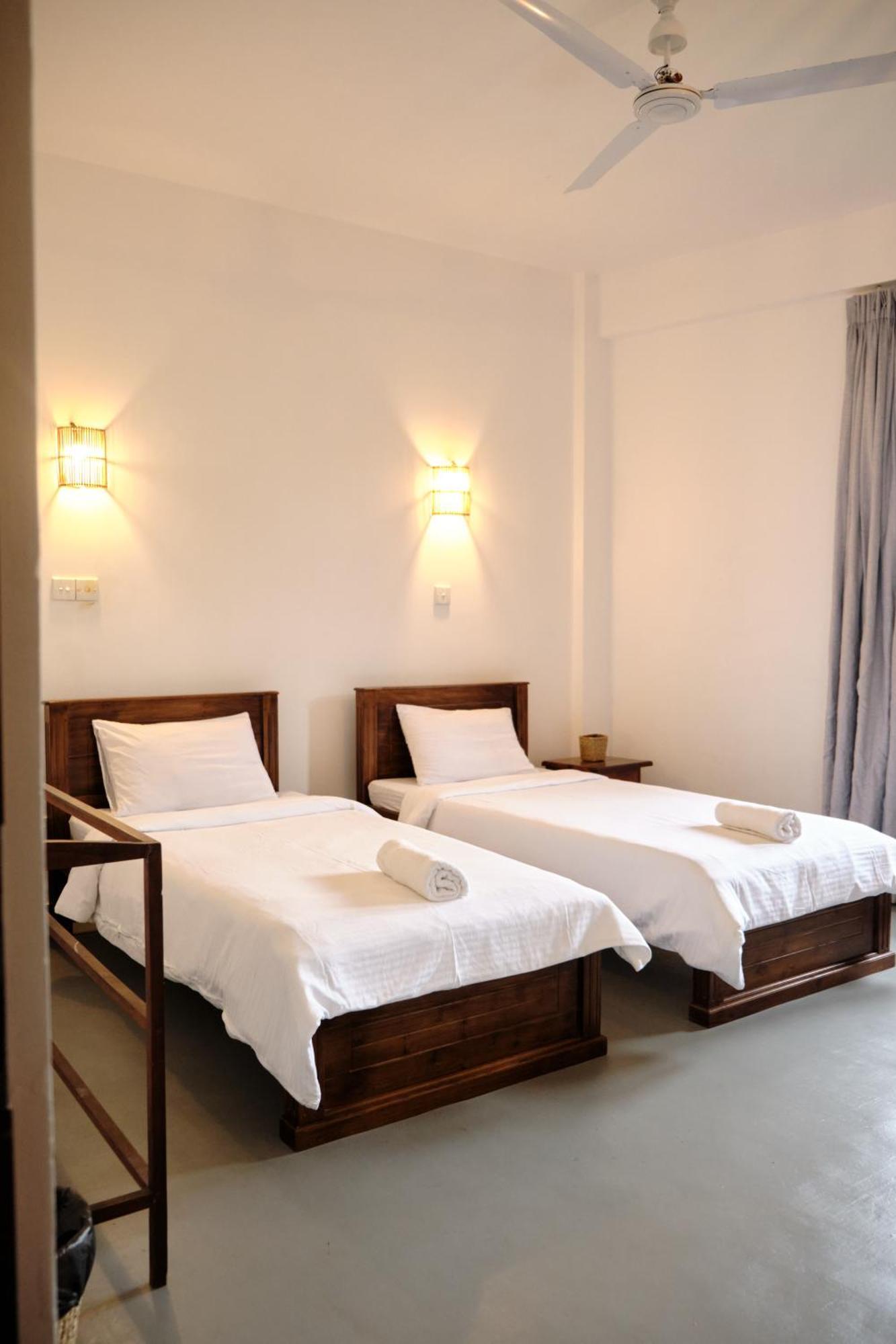 אהנגאמה Ruma Surf Hotel מראה חיצוני תמונה